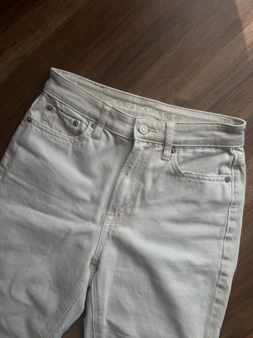 American Eagle Cream Straight Leg Jeans High Rise Neutral Denim Size X-Short - Picture 4 of 7